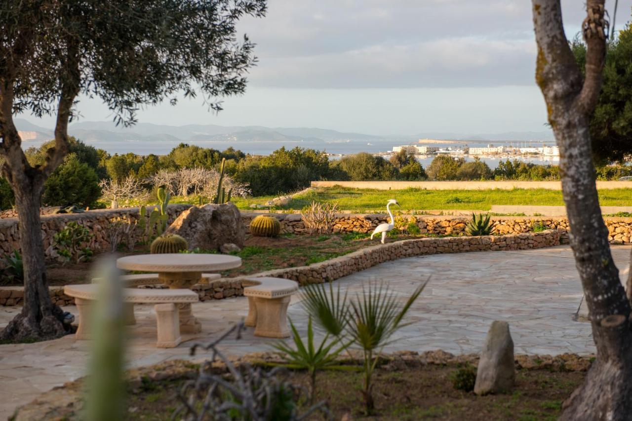 Apartamentos Vista Vedrá La Savina  Bagian luar foto